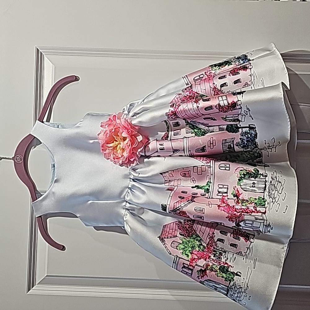 Girls dress